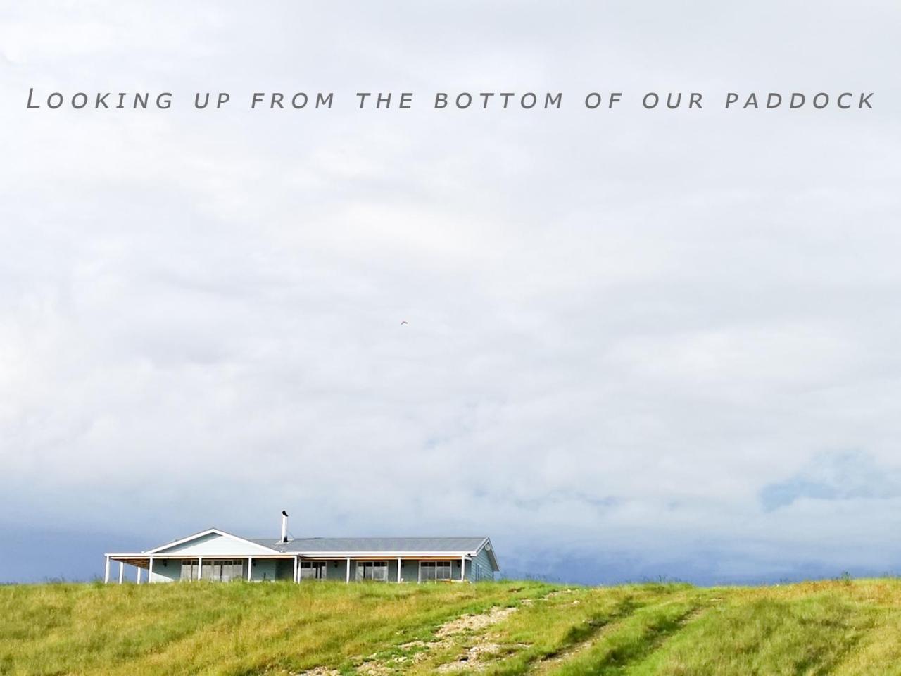 Kahurangi Twizel Hosted Bed & Breakfast Exterior photo